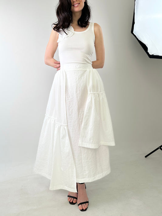 Asymmetrical skirt